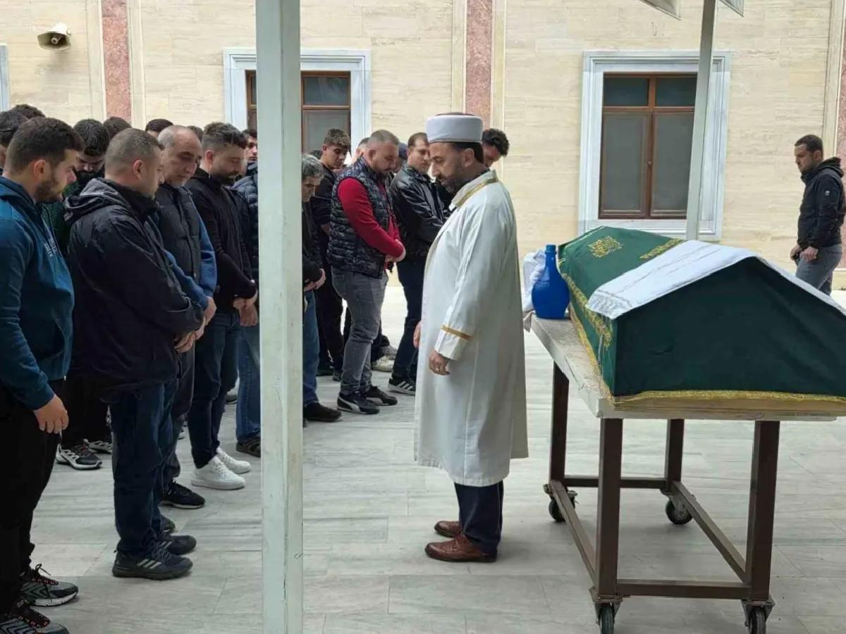Bursa’da Motosiklet Kazası: 25 Yaşındaki Genç Hayatını Kaybetti