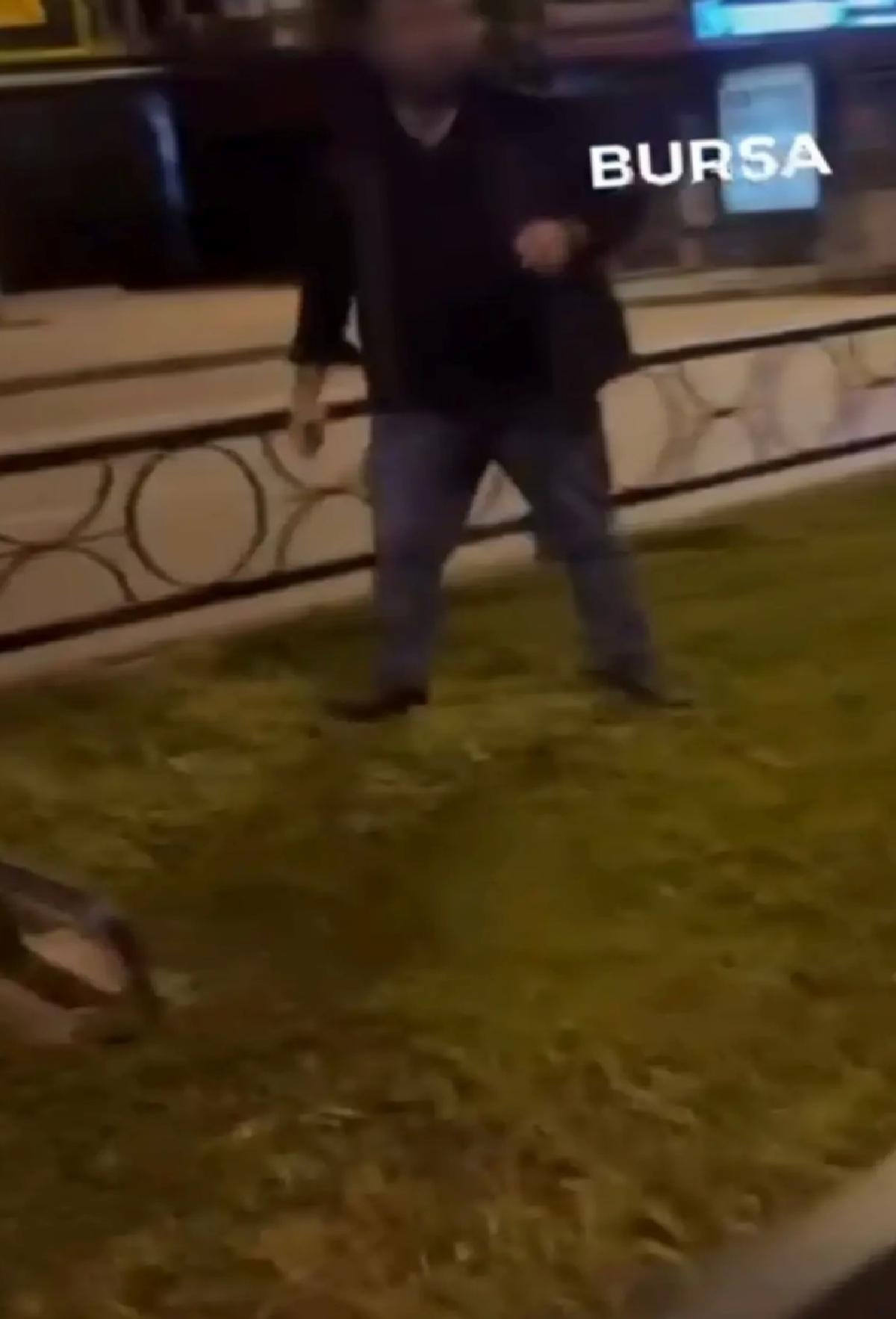 Bursa’da Türk Bayrağına Yakışıksız Taarruz