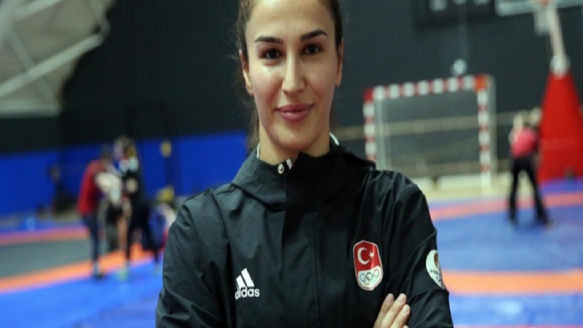 Buse Tosun Çavuşoğlu’nu muvaffakiyete disiplinli çalışması taşıdı
