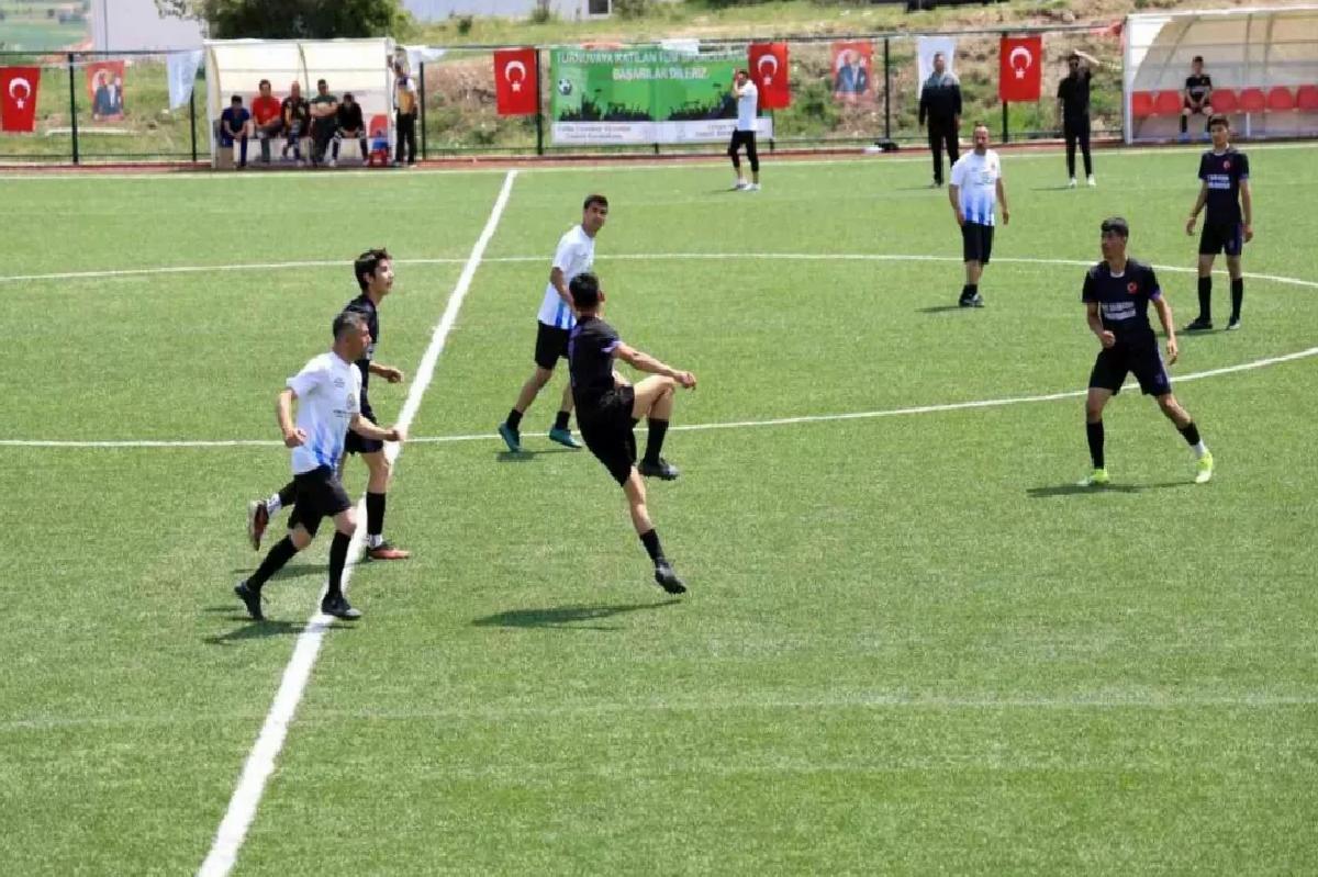 Çameli Futbol Turnuvası Şampiyonu Barcelona SK