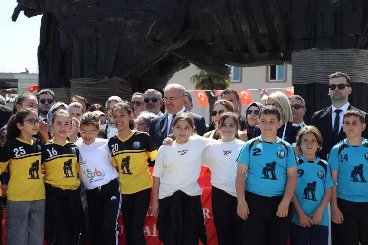 Çanakkale’de Aile Haftası dolasıyla yürüyüş düzenlendi