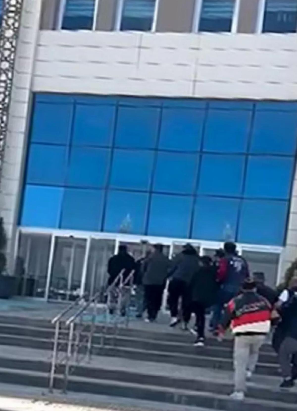 Çanakkale’de Dolandırıcılık Operasyonu: 2 Tutuklama