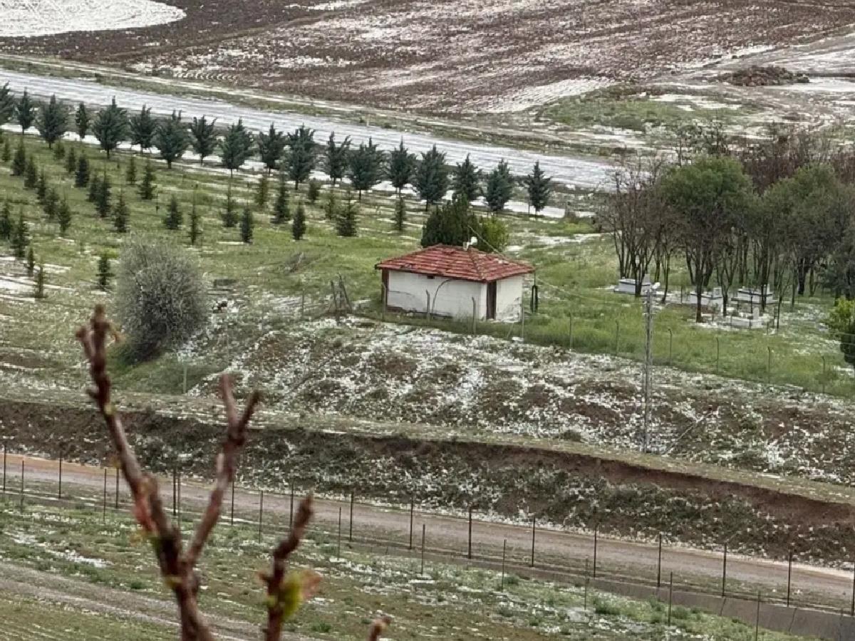 Çankırı’da Sağanak ve Dolu Hasara Yol Açtı