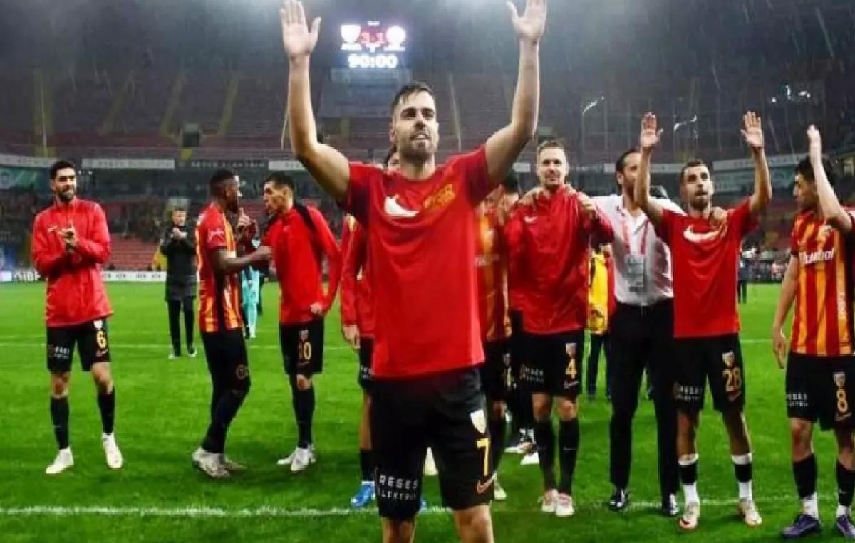 Cardoso’dan Hat-Trick!