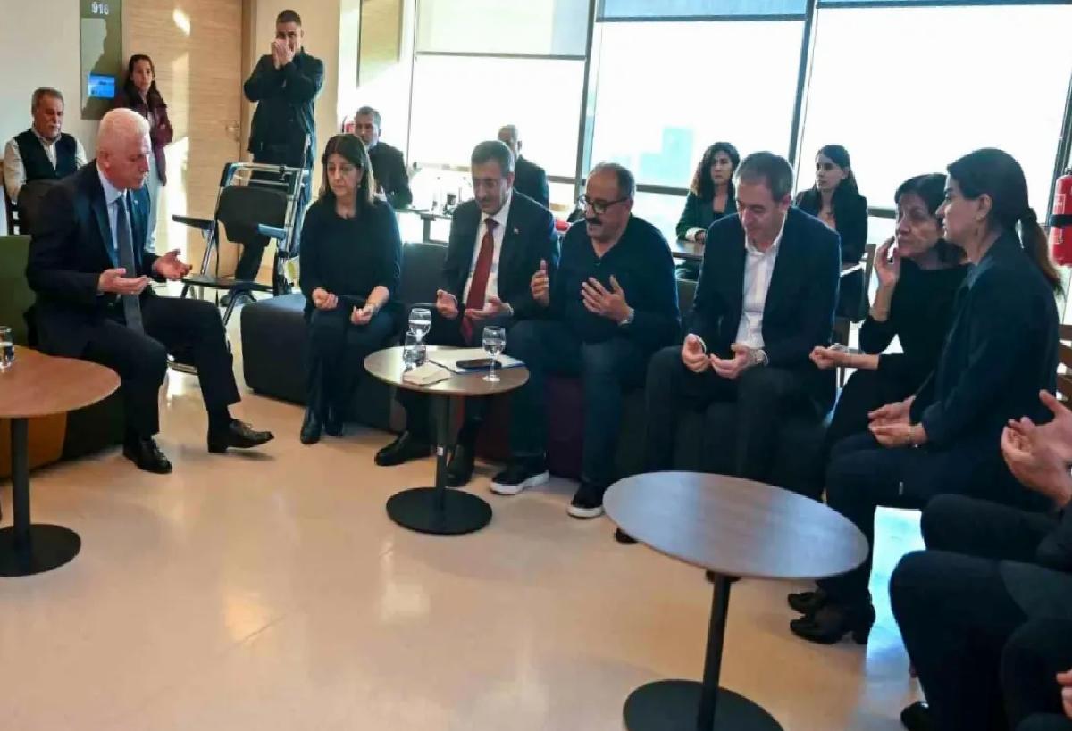 Cevdet Yılmaz’dan Başkan Ailesine Taziye Ziyareti