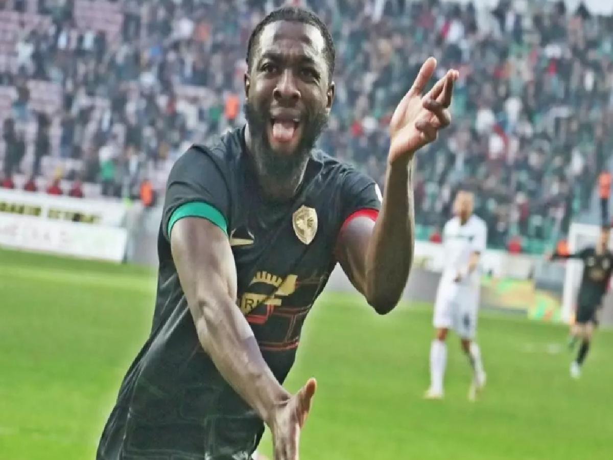 Charly Keita Amed’le Yollarını Ayırdı