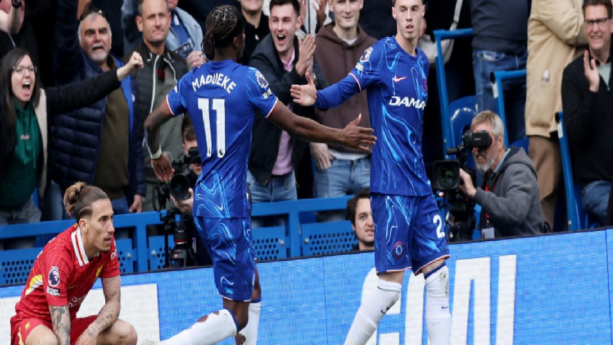 Chelsea, Liverpool’u 3 golle yıktı