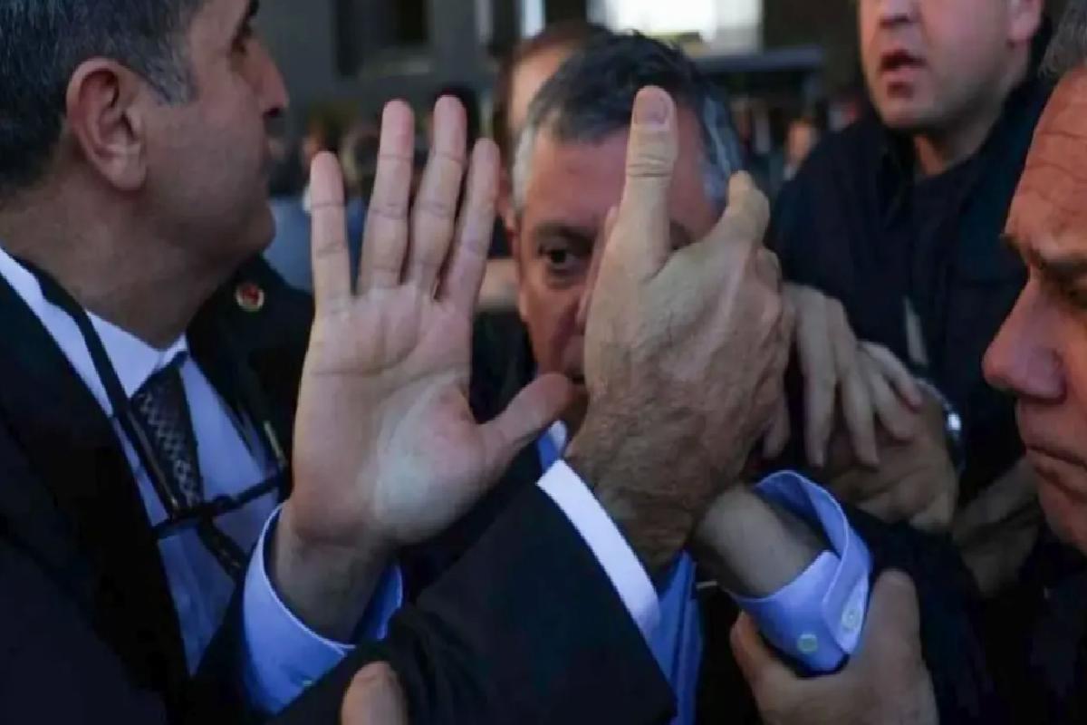 CHP Başkanı Özgür Özel’e Saldırı: Olayın Arkasındaki Savlar