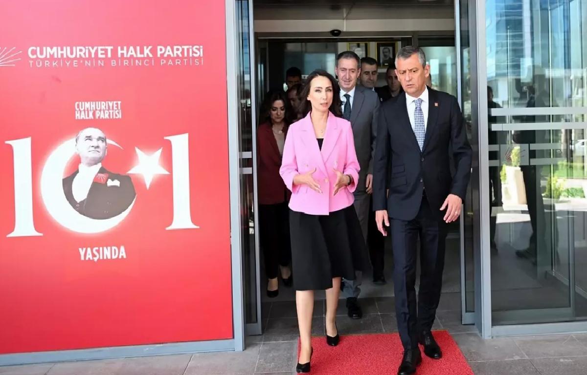CHP Genel Başkanı Özel, DEM Parti heyeti ile görüştü Açıklaması