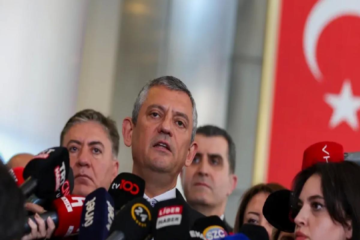 CHP Genel Başkanı Özgür Özel: ‘Meclis’te bir kurul kurulması fikrine Devlet Bey’in olumlu yaklaşımı önemli’