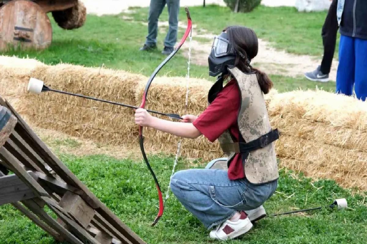 Çorum’da Liseler Ortası Ok Savaşları Yarışı Düzenlendi