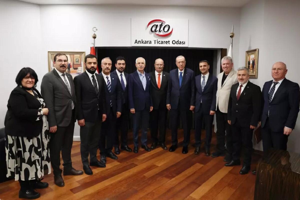 Cumhurbaşkanı Erdoğan, Ankara Ticaret Odasını ziyaret etti