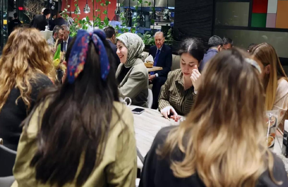 Cumhurbaşkanı Erdoğan, Ankara’da Vatandaşlarla Bir Ortaya Geldi