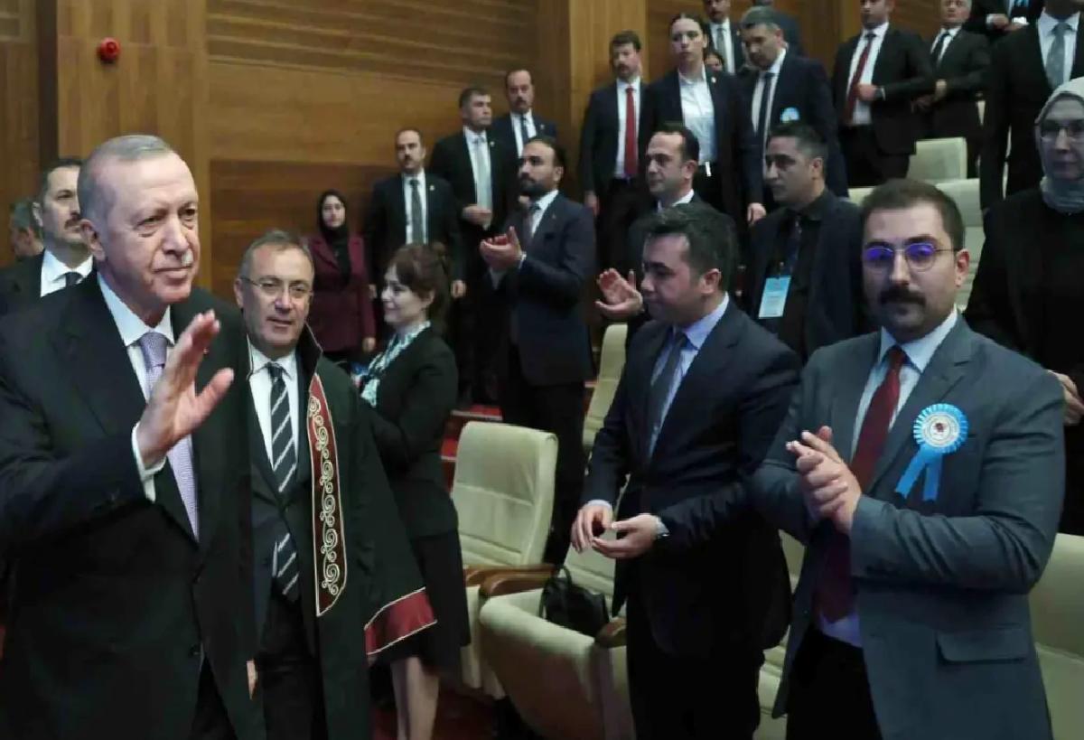Cumhurbaşkanı Erdoğan: “Kendini devletten üstün görenlerin doruklarına binmeye devam edeceğiz”