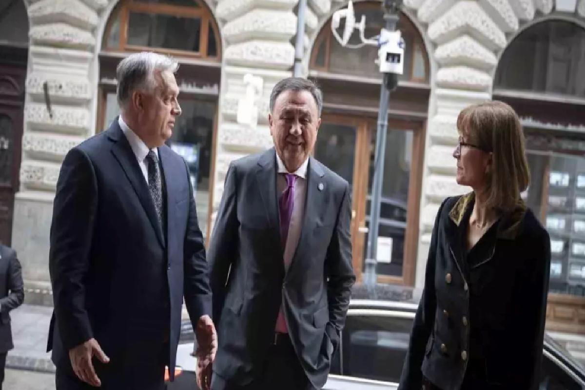 Cumhurbaşkanı Erdoğan, Macaristan’da Başbakan Orban ile kültürel programa katıldı