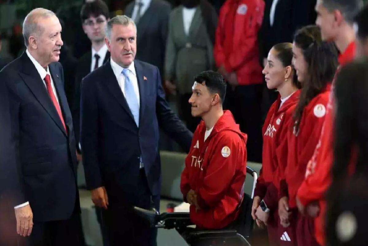Cumhurbaşkanı Erdoğan: “Terörsüz Türkiye kavşağını inşallah suhuletle döndükten sonra Türkiye Yüzyılı menziline çok daha süratli ulaşacağız”