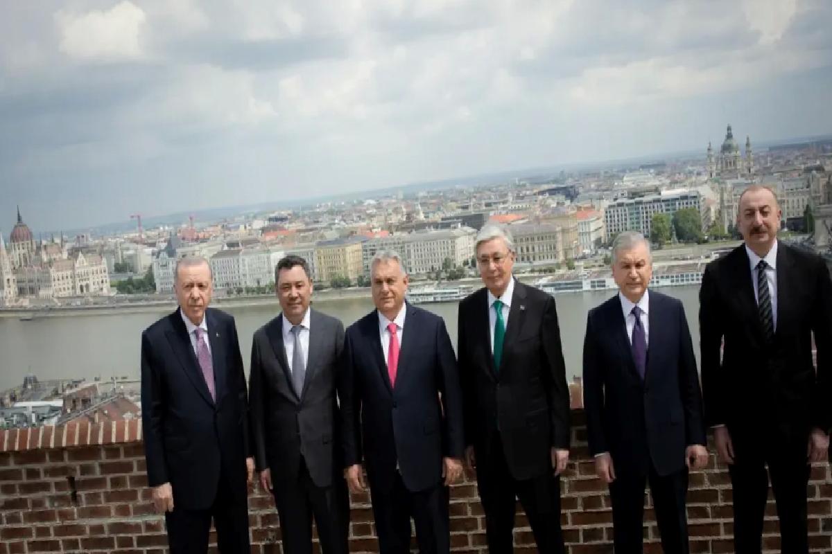 Cumhurbaşkanı Erdoğan, Türk Devletleri Teşkilatı Doruğu’nda Hatıra Fotoğrafı Çektirdi