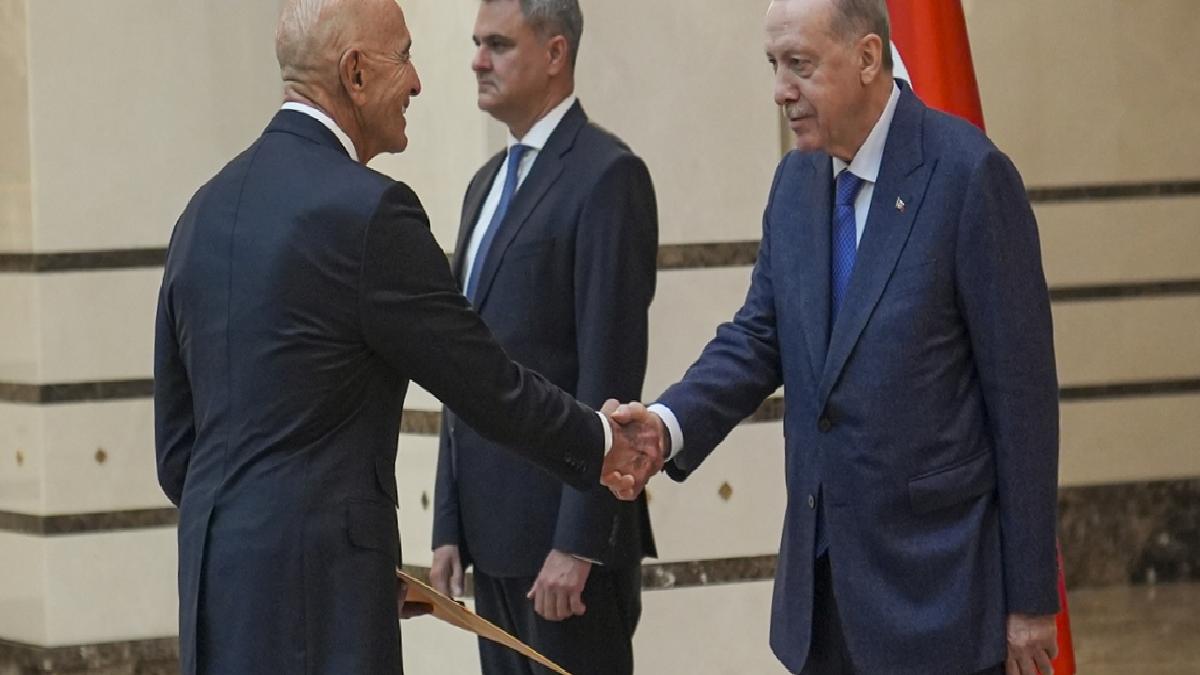 Cumhurbaşkanı Erdoğan, üç ülkenin büyükelçilerini kabul etti