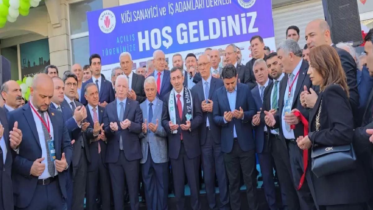 Cumhurbaşkanı Yardımcısı Cevdet Yılmaz: Terör halkın da demokrasinin de düşmanıdır