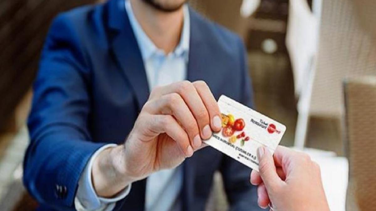 Danıştay, yemek kartı yardımlarının SGK prim muafiyetini tescilledi