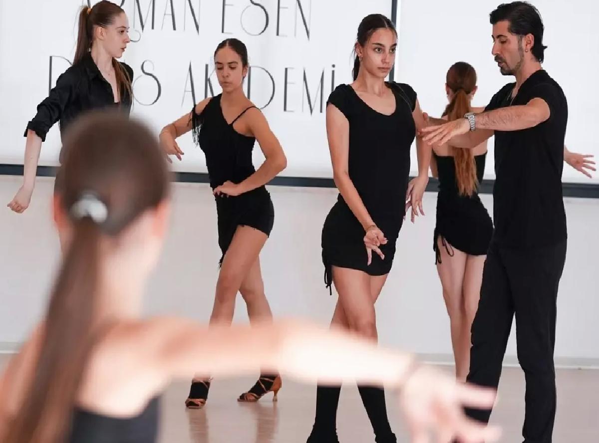 Dansçılar solo dünya şampiyonasına katılıyor