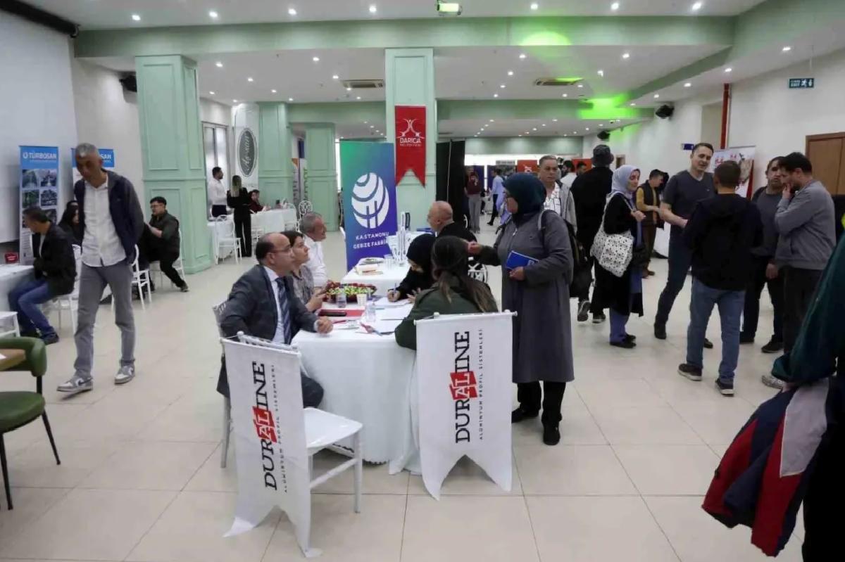 Darıca’da İstihdam Fuarı’na Büyük İlgi