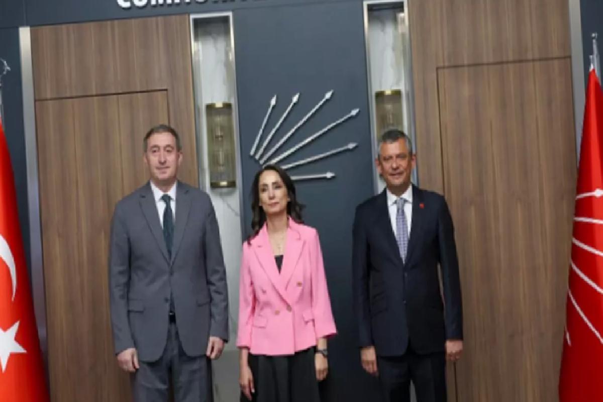 DEM Parti, CHP’yi ziyaret etti! 1 saat süren görüşmede Bahçeli’nin komite önerisi masaya yatırıldı
