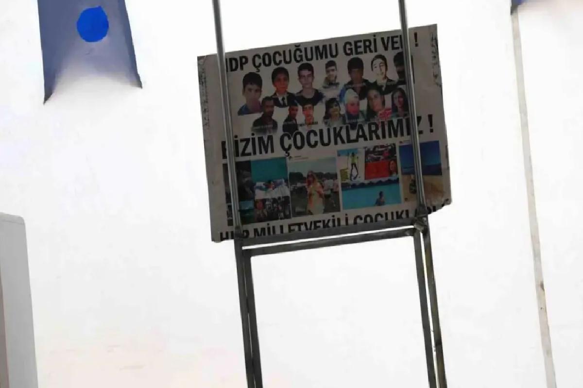 Diyarbakır’da Ailelerin Aksiyonu 2071 Gündür Devam Ediyor