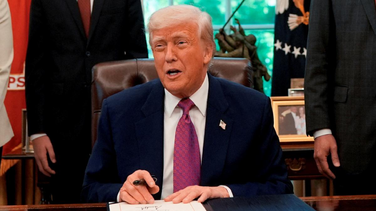 Donald Trump, ABD’de ilaç fiyatlarını yüzde 80’e kadar düşürecek kararnameye imza atacak
