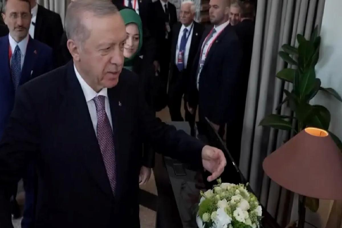Doruğa damga vuran an! Erdoğan, karşısında görünce dayanamadı: Gel bir sarılayım sana