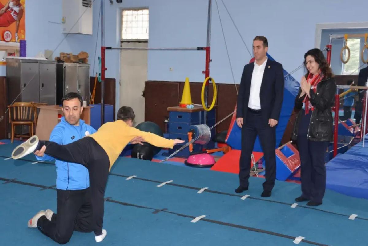 Down Sendromlu Muhammet Tarık’tan Gümüş Madalya