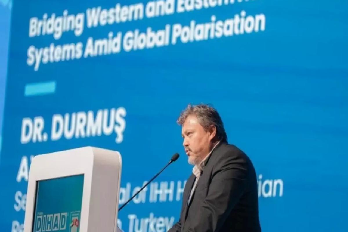 Dubai İnsani Yardım Fuarı’na Ağır İştirak