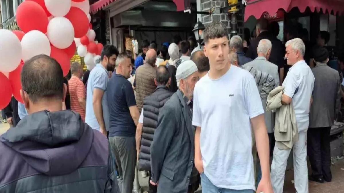 Düzce’de Döner İzdihamı: 1 TL Fırsatı