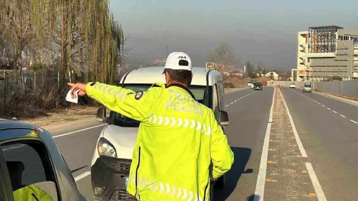 Düzce’de Trafik Kontrolünde 240 Araç Men Edildi