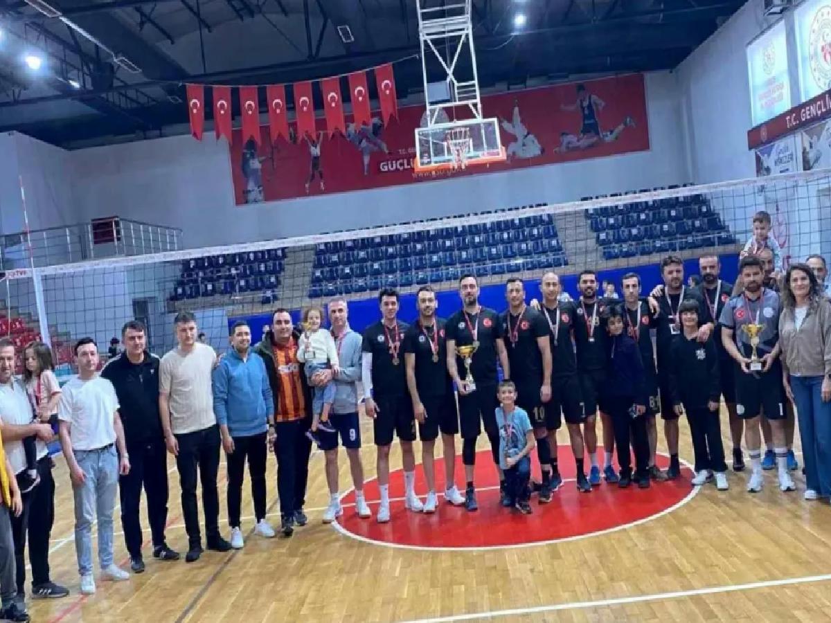 Düzce’de Yerel Lig Voleybol Karşılaşmaları Tamamlandı