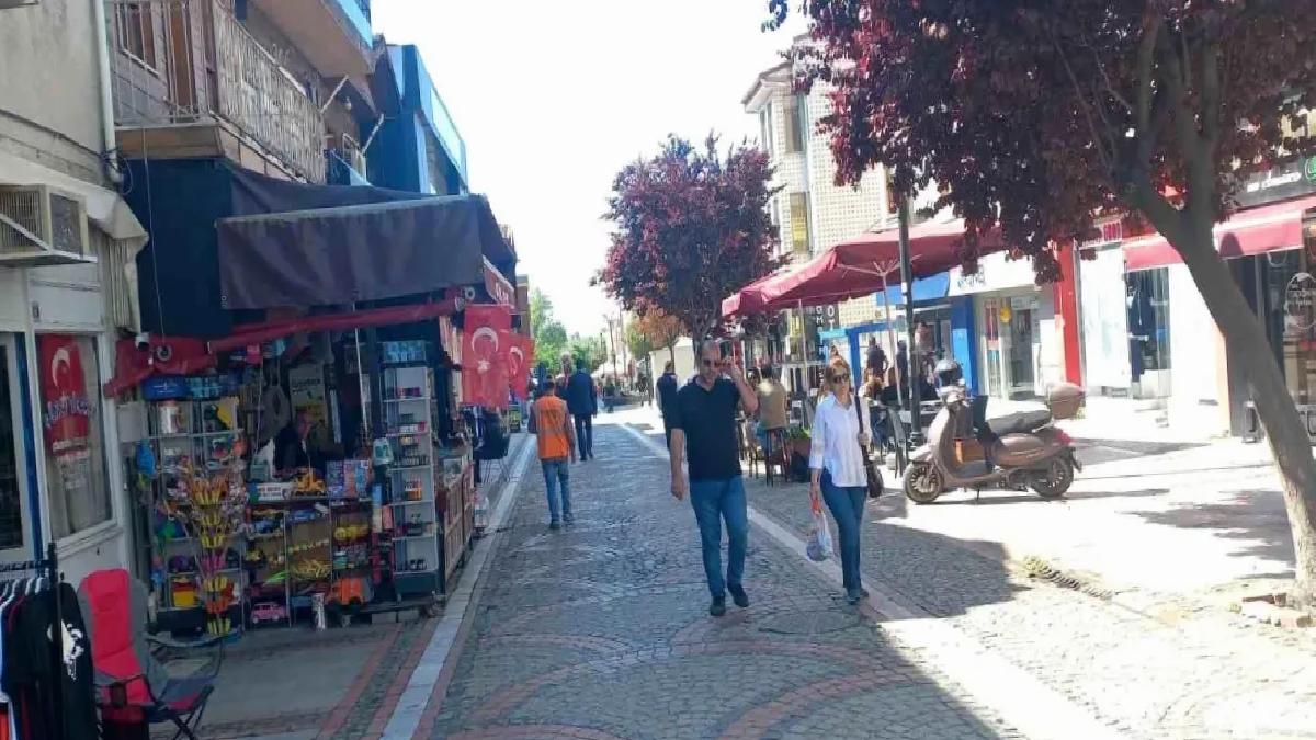 Edirne’de Galatasaray Bayrağı Yırtıldı