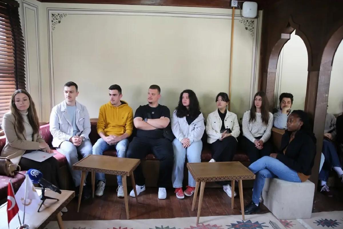 Edirne’de “Türk Dış Siyasetinde Balkanların Yeri ve Önemi” söyleşisi düzenlendi