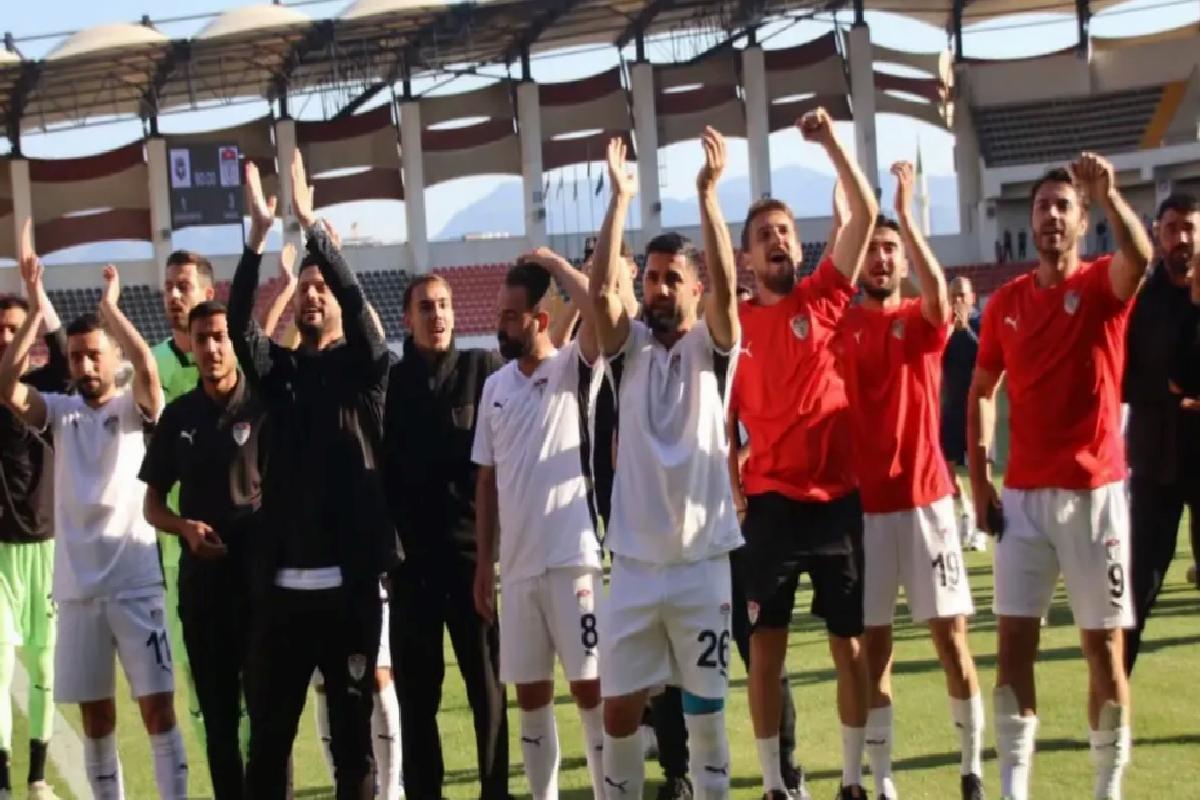 Efsane geri dönüyor! Harika Lig’in eski grubu Manisaspor namağlup şampiyon oldu