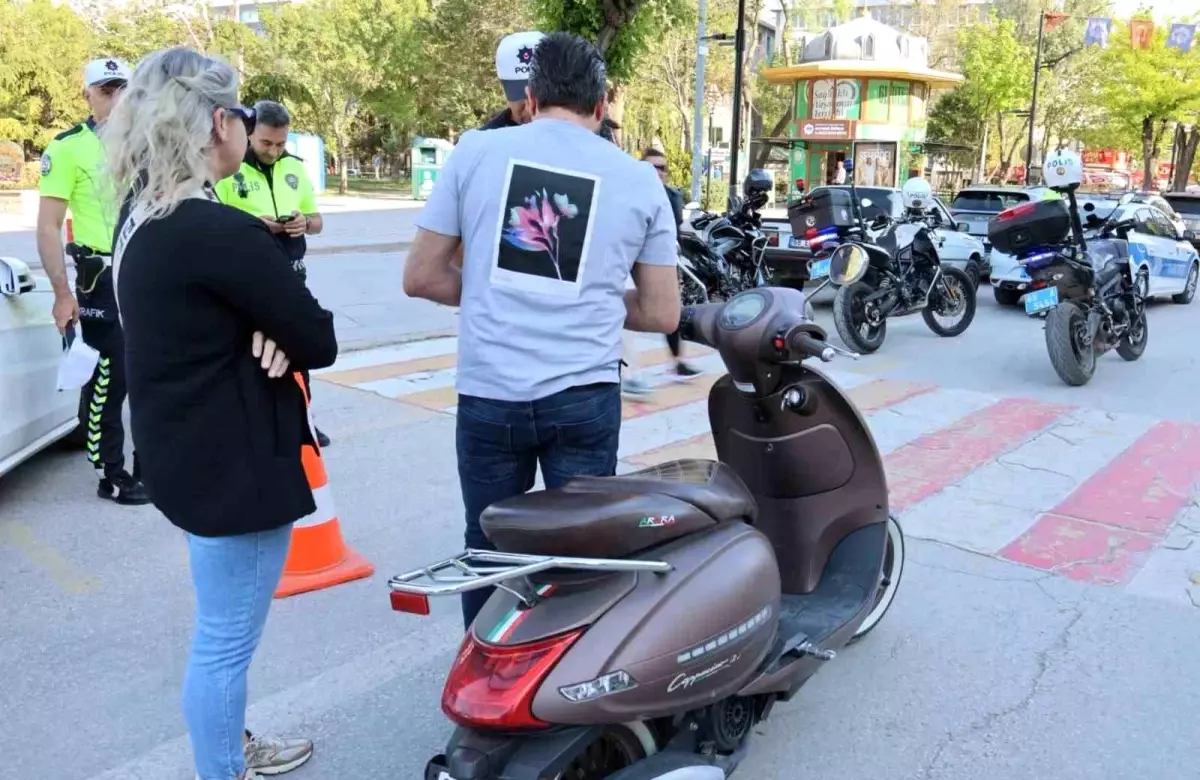 Ehliyetsiz Motosiklet Şoförüne 20 Bin Lira Ceza