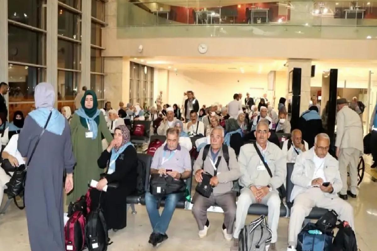 Elazığ’dan Hac Kafileleri Uğurlandı