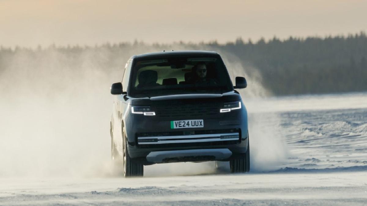 Elektrikli birinci Range Rover kameralara yakalandı