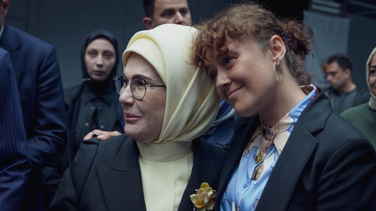 Emine Erdoğan, “Anneyle Güçlü Aile, Aileyle Güçlü Türkiye” programına katıldı