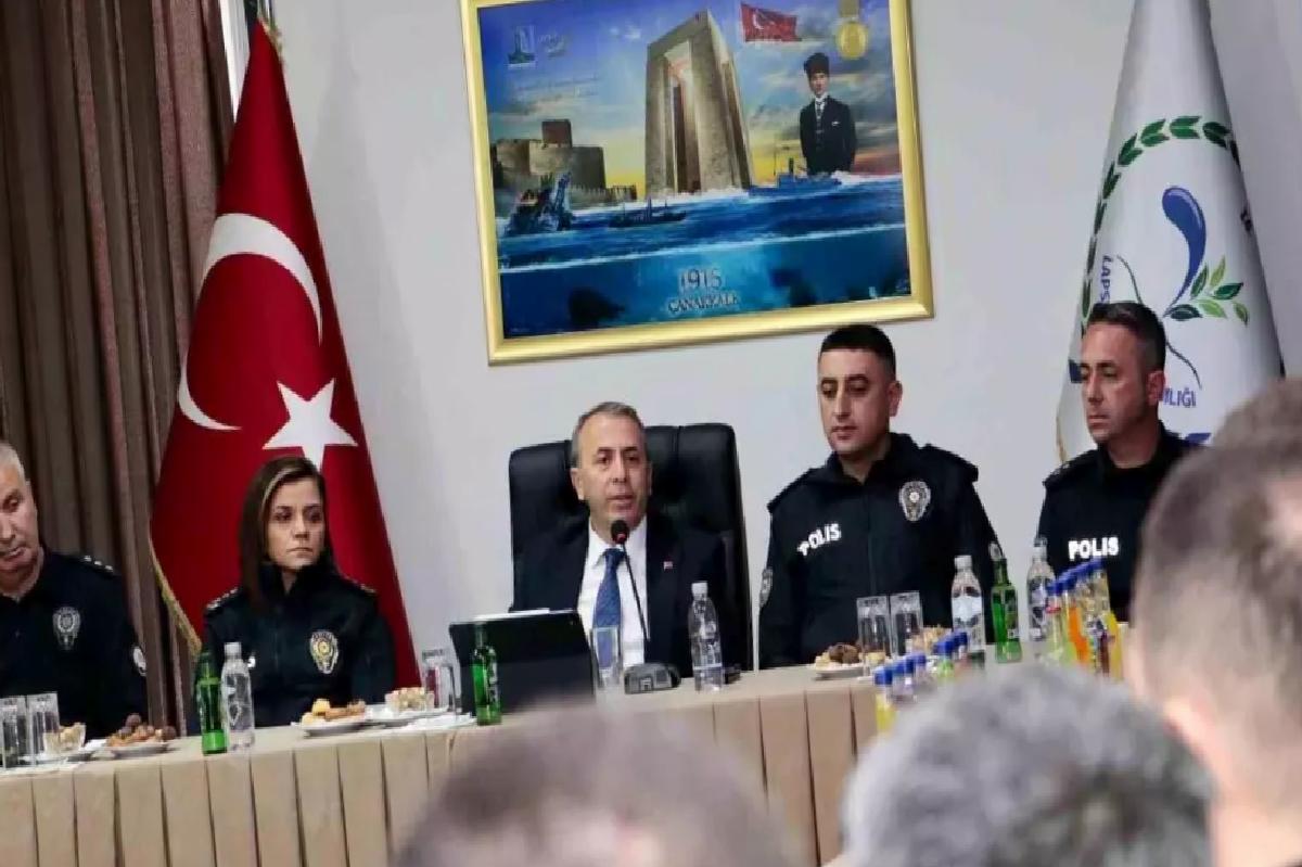 Emniyet Müdürü Kurt Lapseki’de İncelemelerde Bulundu