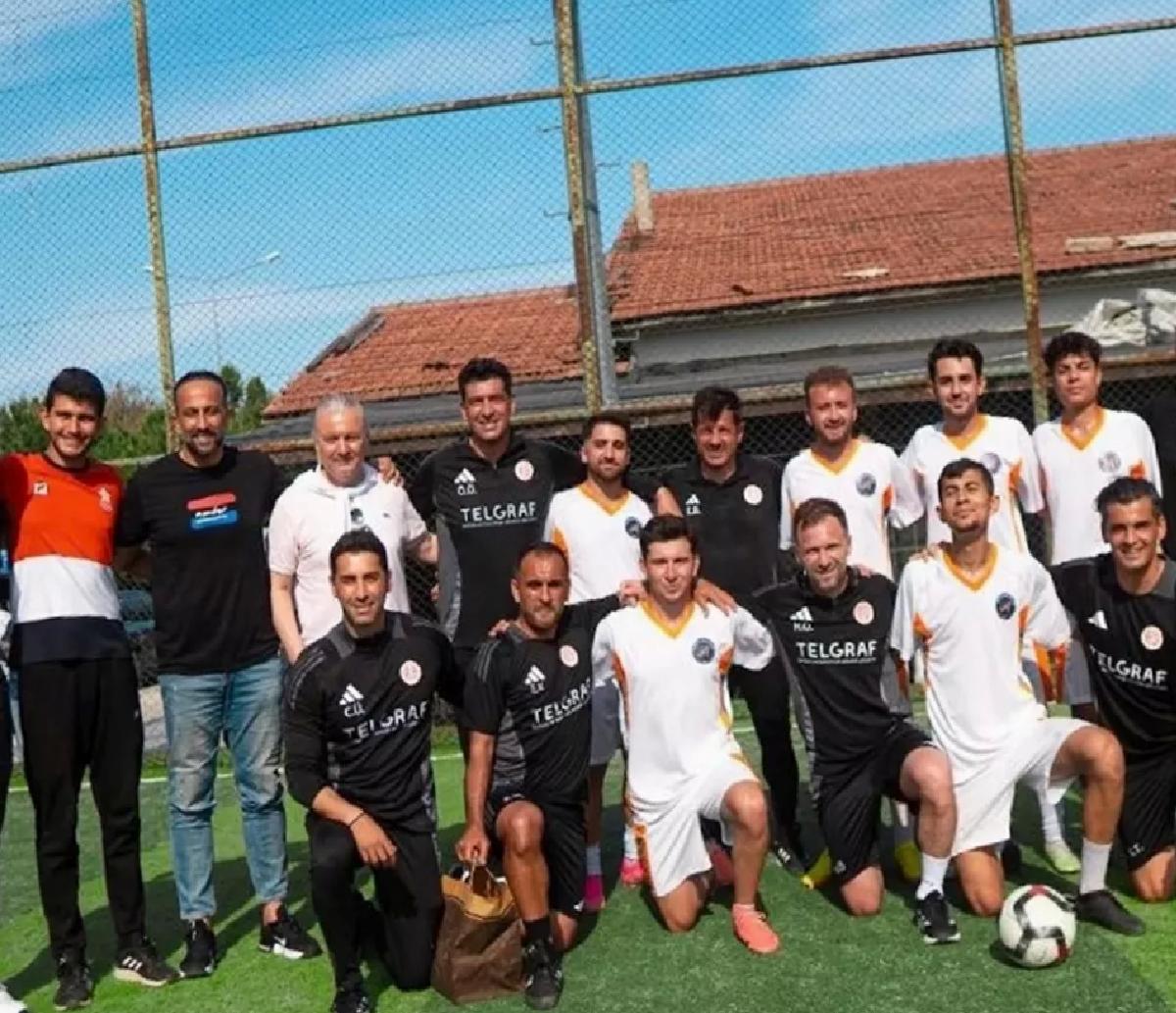 Emre Belözoğlu Üniversite Öğrencileriyle Futbol Oynadı