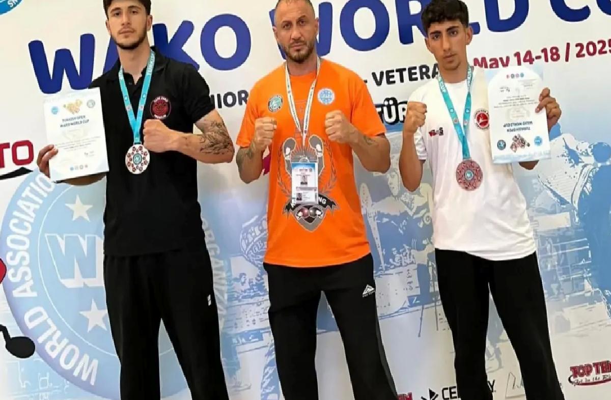 Erzincanlı Atletler Kick Boks’ta Muvaffakiyet Elde Etti