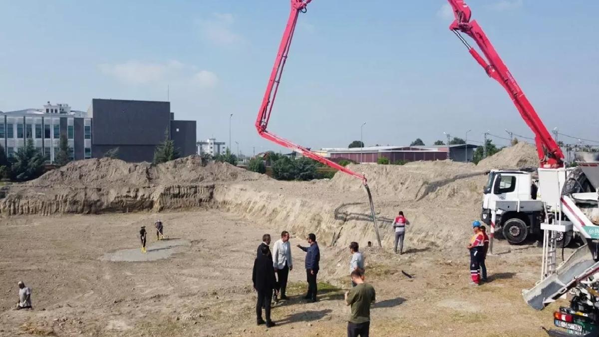Erzin’de Yüzme Havuzunun Temeli Atıldı