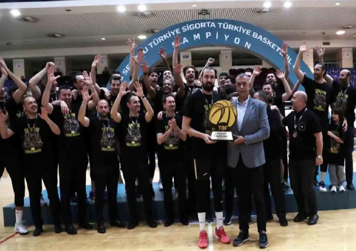 Esenler Erokspor Üstün Lig’e Yükseldi