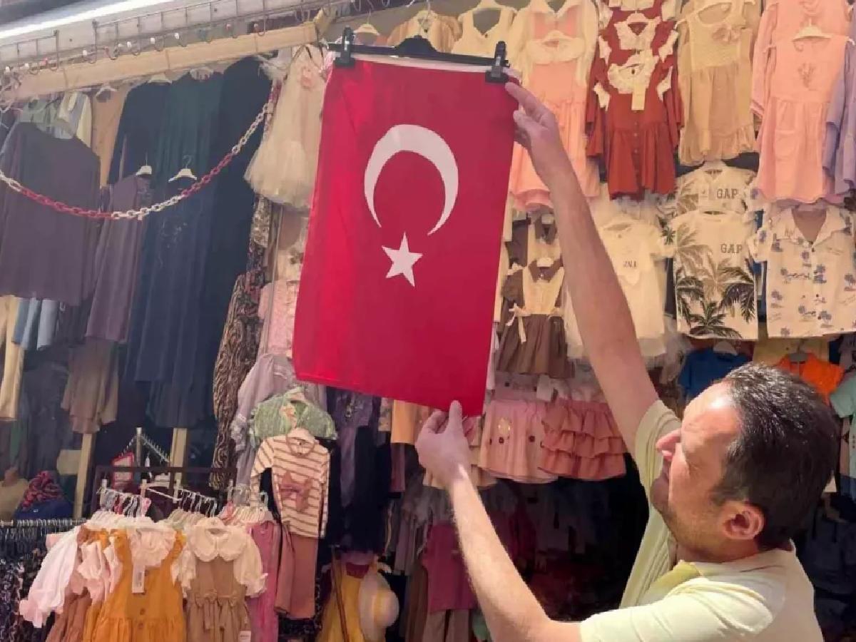 Eskişehir’de Bayraklı Kutlama