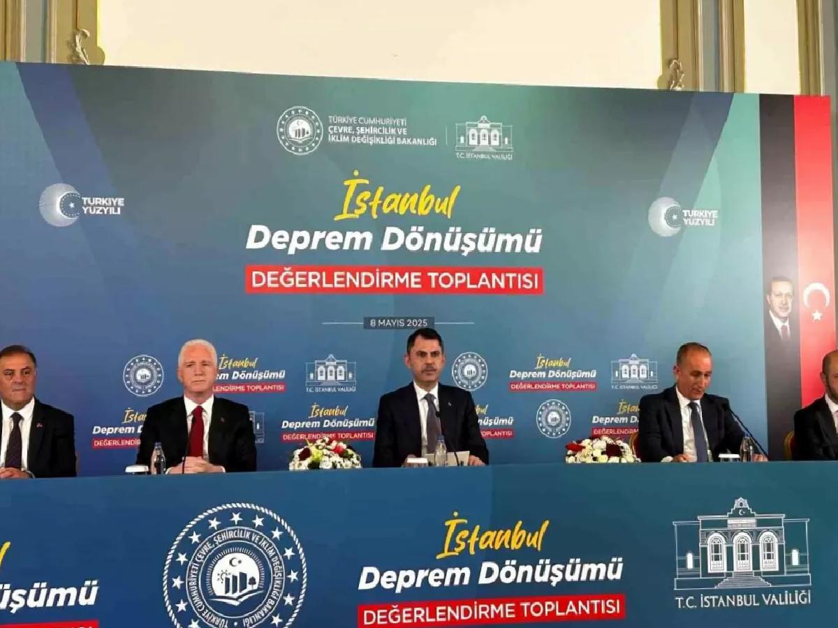 Etraf Şehircilik ve İklim Değişikliği Bakanı Kurum: “İstanbul’da acil dönüşmesi gereken 600 bin konut var”