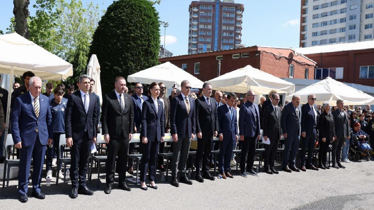 Fenerbahçe, 118. yılını ve Atatürk’ün kulübü ziyaretini merasimle kutladı